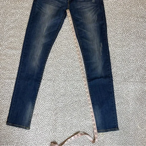 Medium Blue Skinny Jeans W/ Pink Stitching design Size 9 - Picture 9 of 9